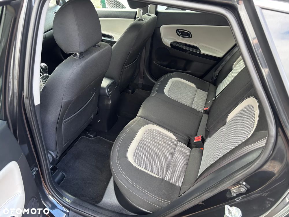 Kia Ceed 1.6 GDI Spirit - 15