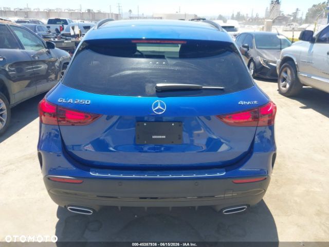 Mercedes-Benz GLA 250 4Matic 8G-DCT AMG Line - 12