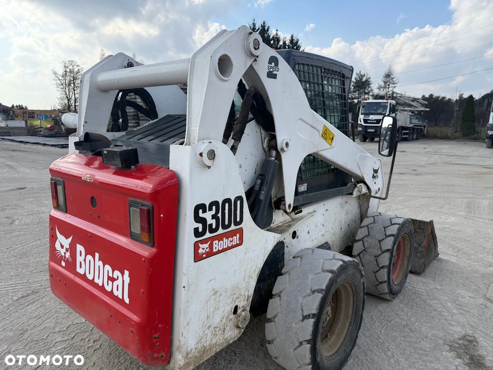 Bobcat S300 / 3801 kg / 2008r / - 6