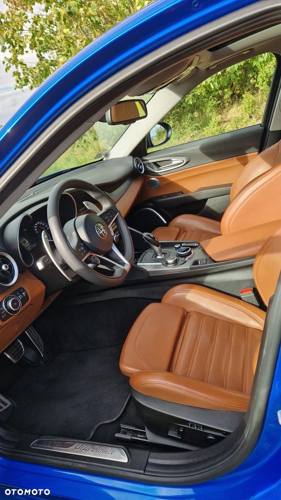 Alfa Romeo Giulia 2.0 Turbo Veloce Q4 - 13