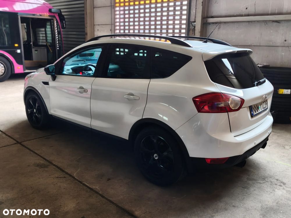 Ford Kuga 2.0 TDCi Titanium - 15