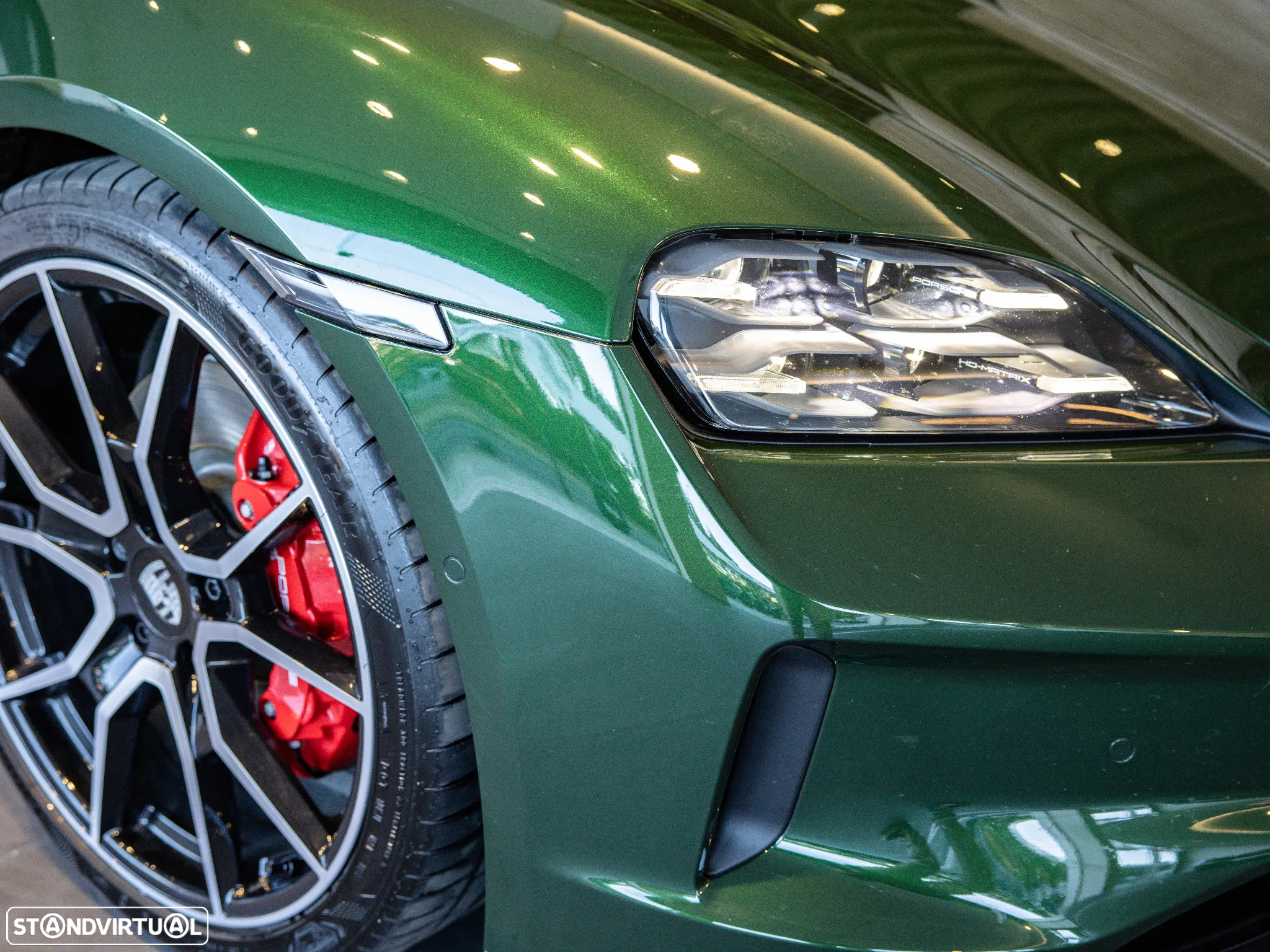 Porsche Taycan 4S - 39