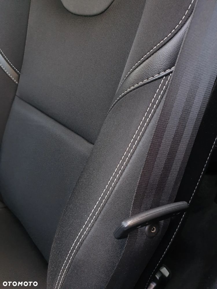 Volvo V40 D2 Linje You - 24