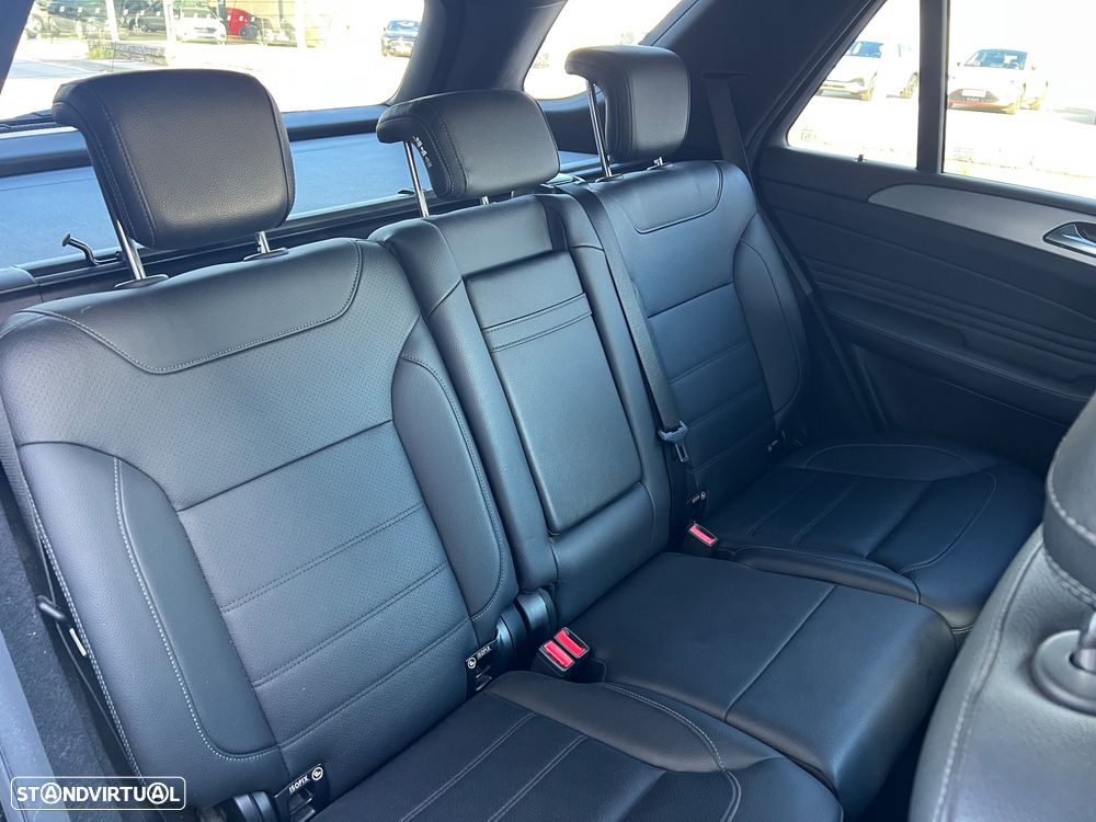 Mercedes-Benz GLE 250 d 9G-TRONIC AMG Line — fotografia 19