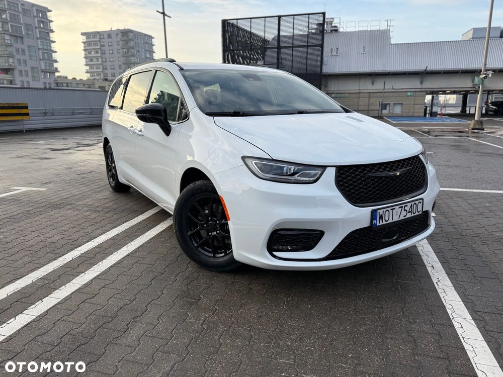 Chrysler Pacifica - 15