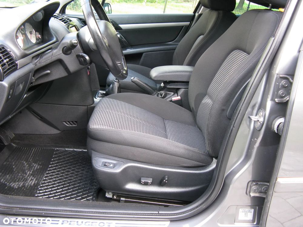 Peugeot 407 2.0 HDI Premium - 20