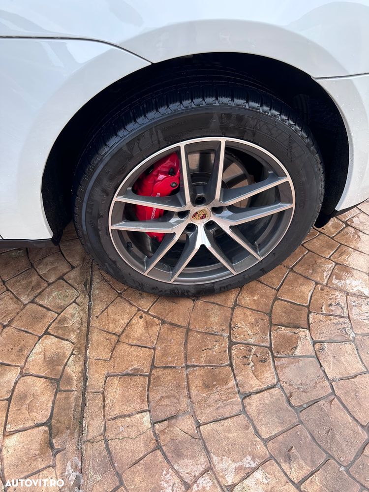 Porsche Macan - 17