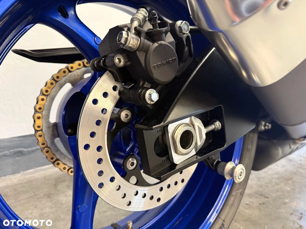 Suzuki GSX-R - 13