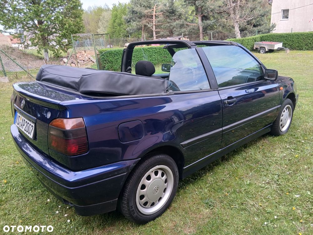 Volkswagen Golf - 8