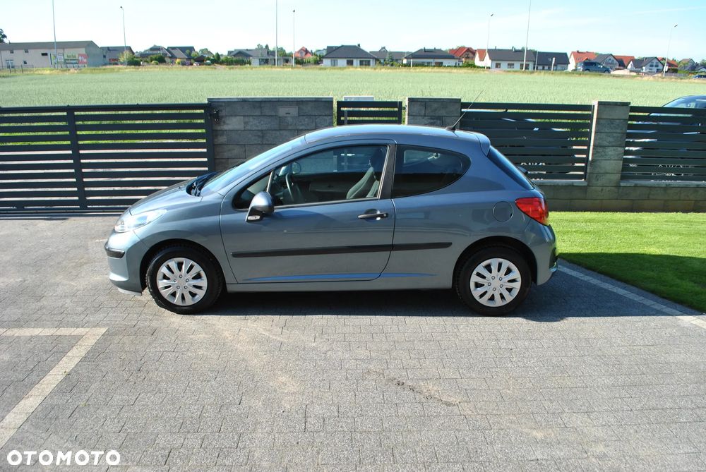 Peugeot 207 1.4 16V Trendy - 11