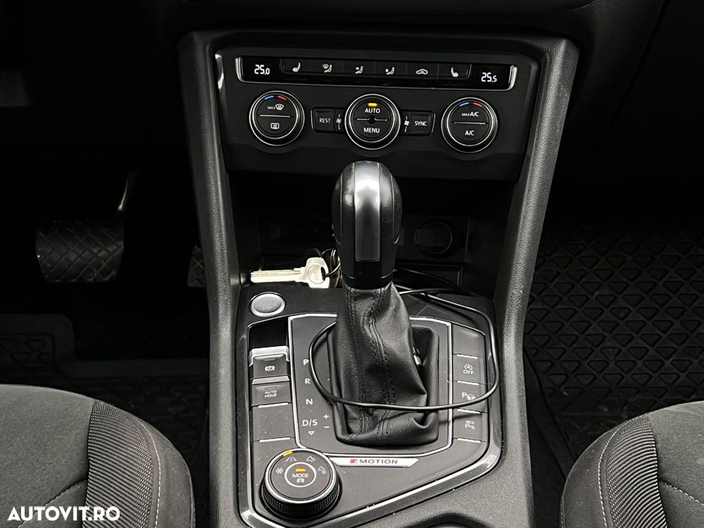 Volkswagen Tiguan 2.0 TDI SCR 4Motion DSG Highline - 11