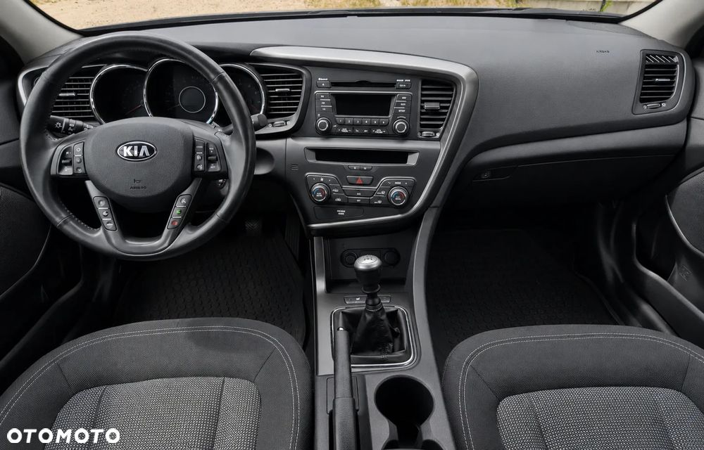 Kia Optima 2.0 L - 9