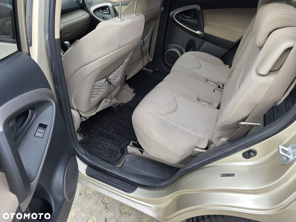 Toyota RAV4 2.5 VVT-i Base 4x2 - 14