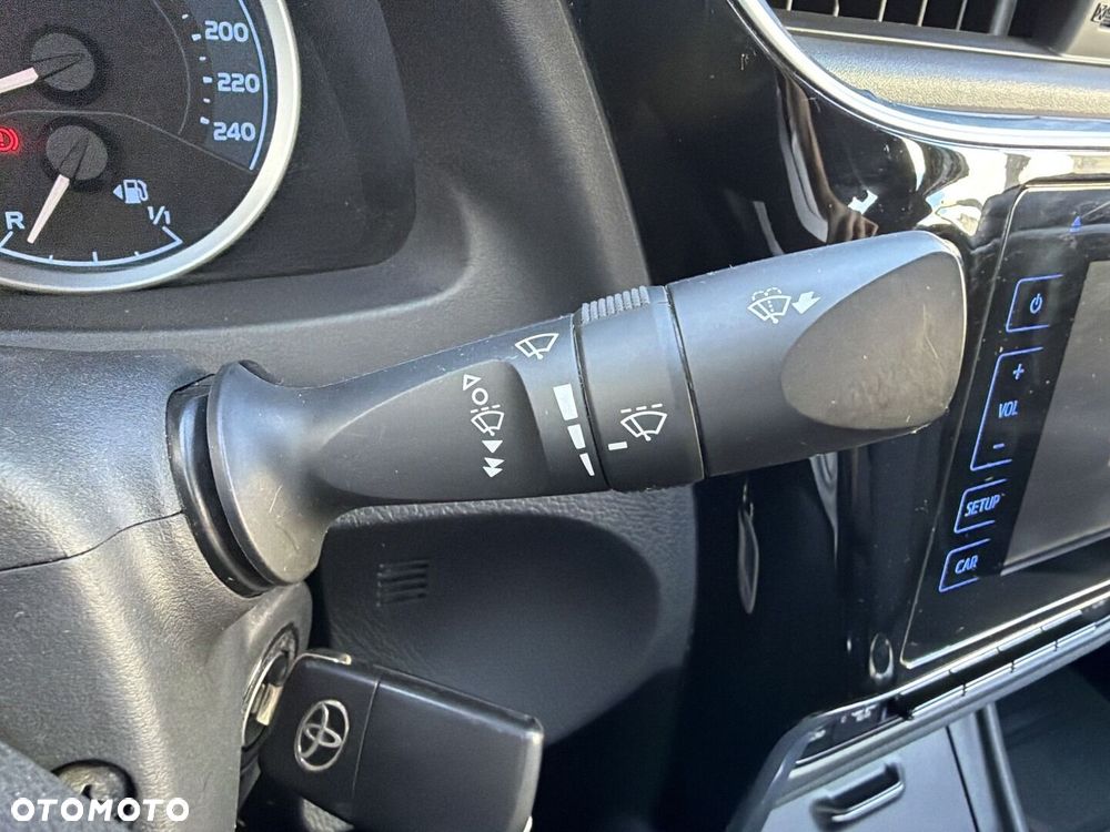 Toyota Corolla 1.6 Premium EU6 - 17