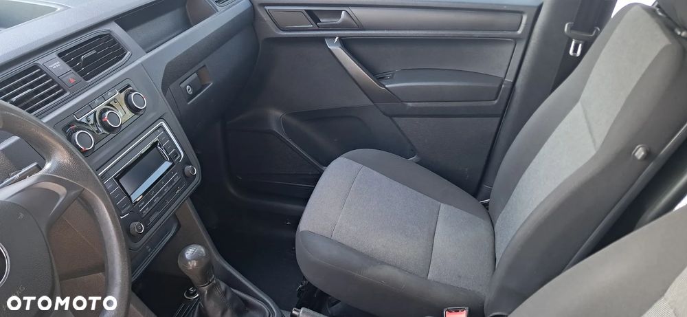 Volkswagen Caddy - 10