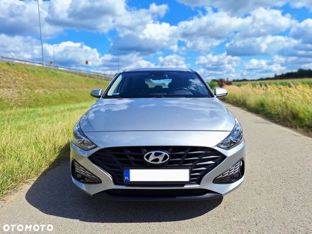 Hyundai i30 1.5 DPI Classic + - 15