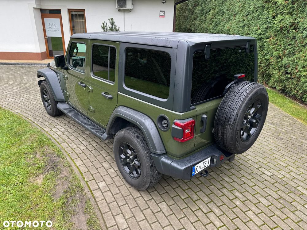 Jeep Wrangler - 11