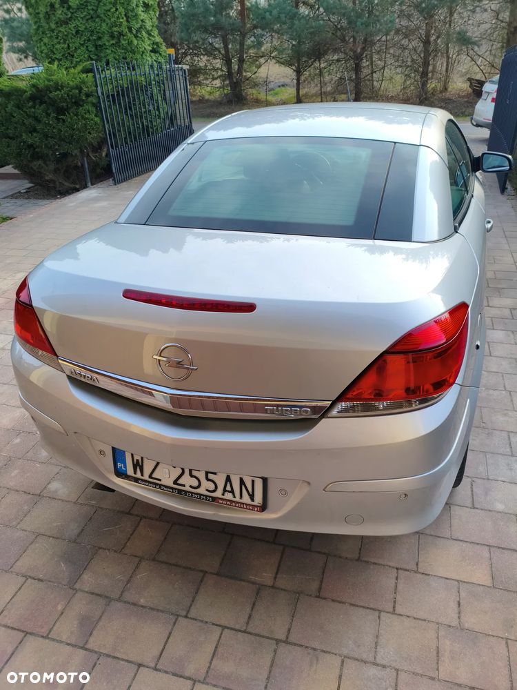 Opel Astra 1.6 T Cosmo - 10