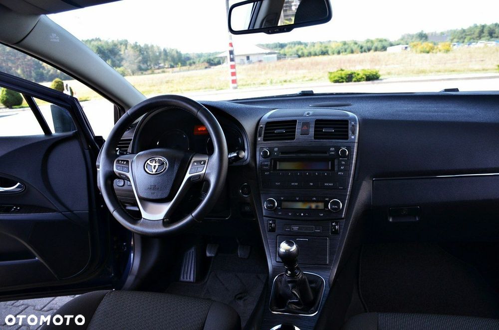 Toyota Avensis - 26