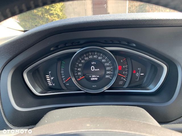 Volvo V40 D4 Kinetic - 15