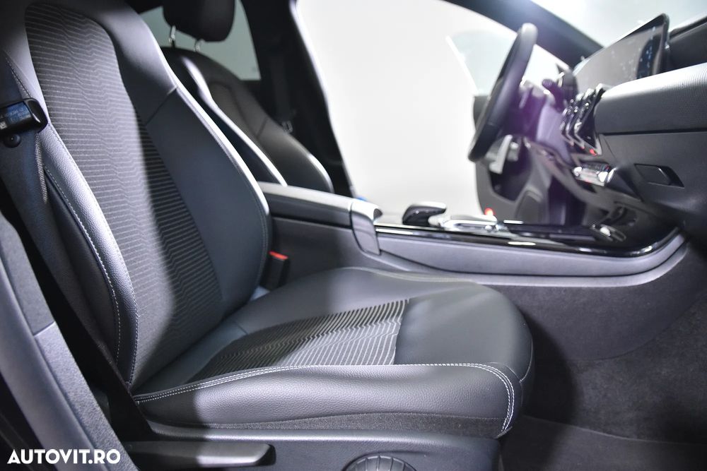 Mercedes-Benz CLA 250 e Coupe - 11