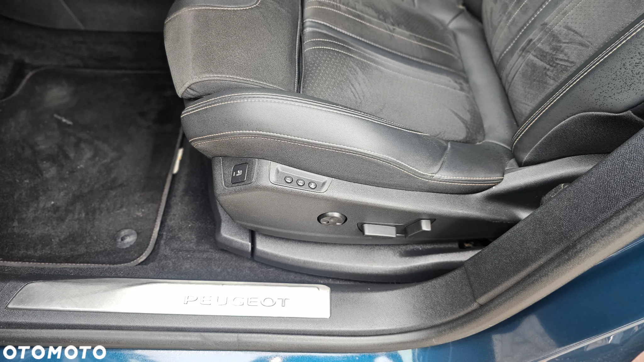 Peugeot 3008 1.5 BlueHDi GT Pack S&S EAT8 - 26