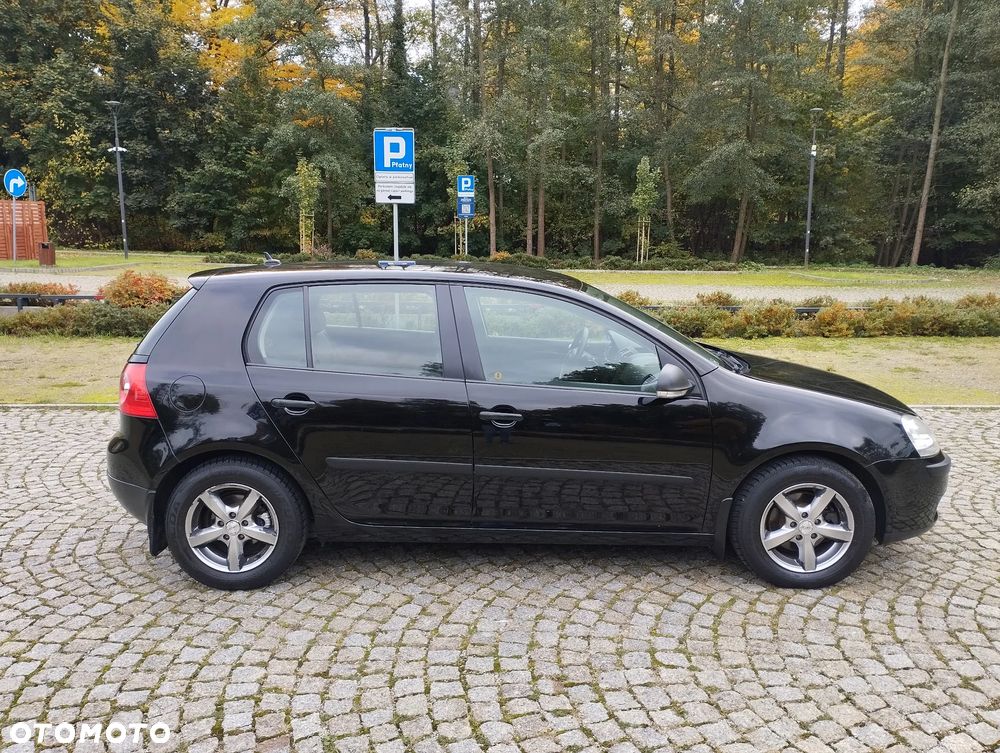 Volkswagen Golf V 1.9 TDI Comfortline - 5