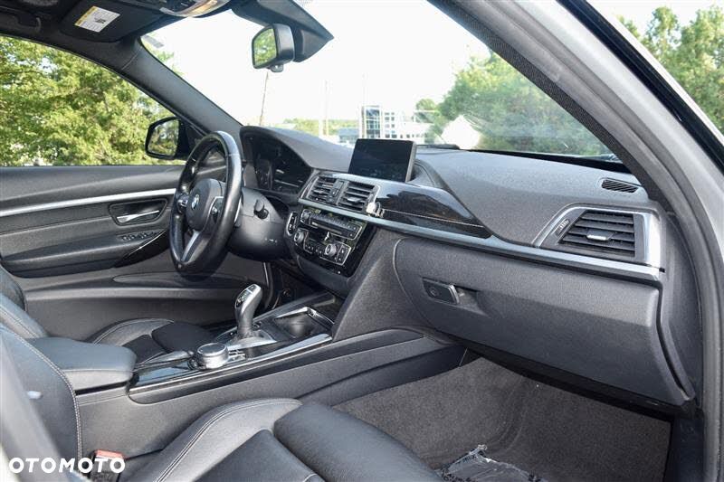 BMW Seria 3 330i xDrive Edition M Sport Shadow - 10