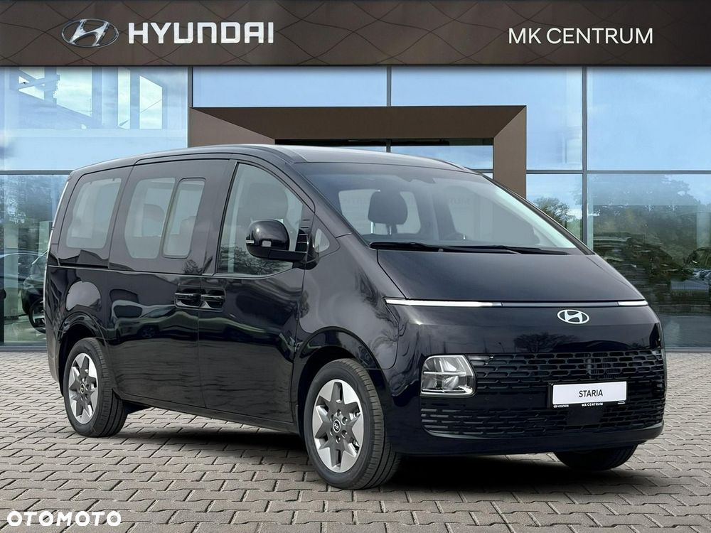 Hyundai Staria - 2