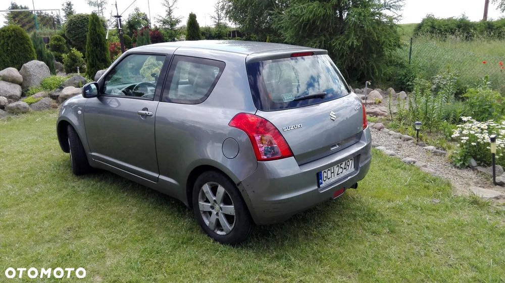 Suzuki Swift 1.3 DDiS Comfort - 14