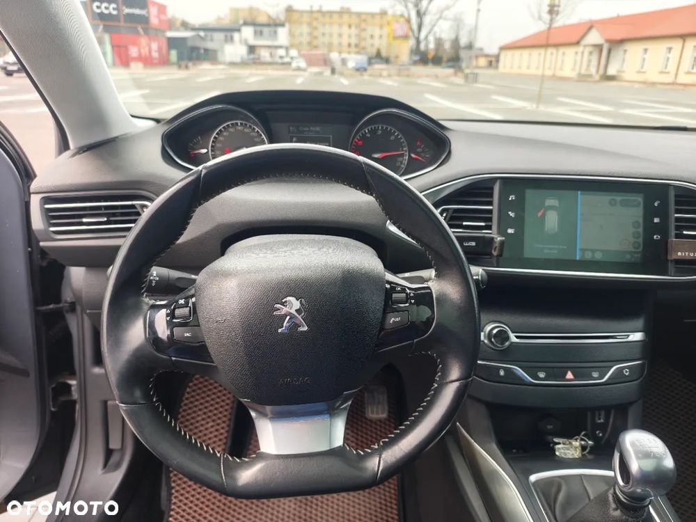 Peugeot 308 2.0 Blue HDi Allure S&S - 17