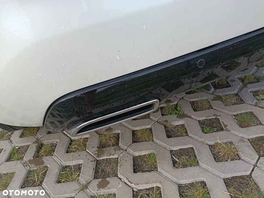 Peugeot 308 1.5 BlueHDi Active S&S EAT8 - 8