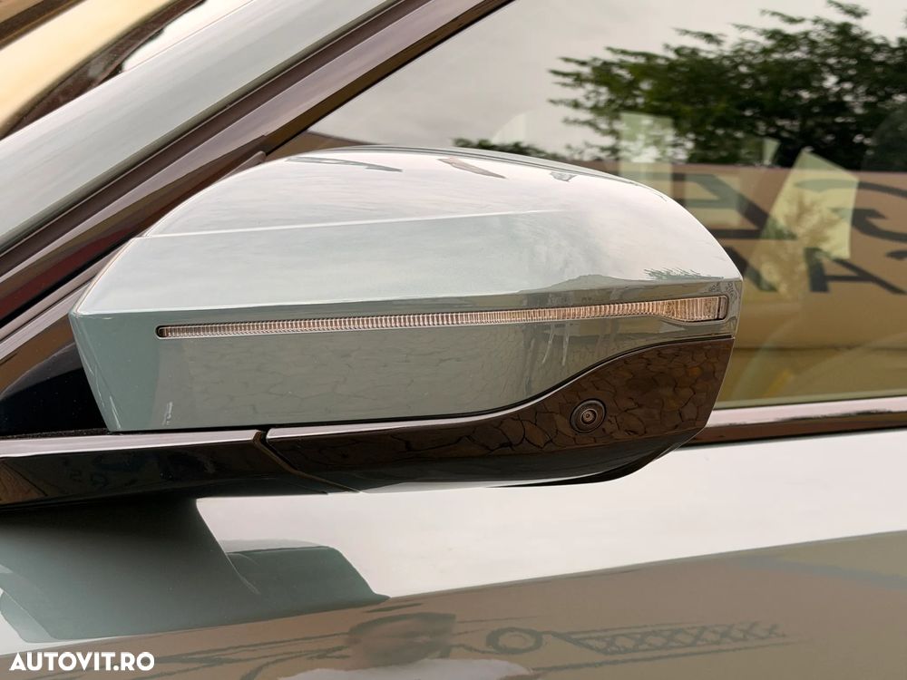 BMW Seria 5 520i Aut. - 35