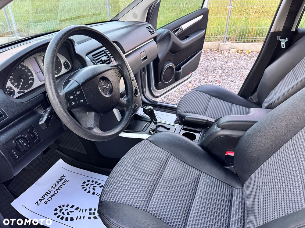 Mercedes-Benz Klasa B 180 CDI Autotronic - 17
