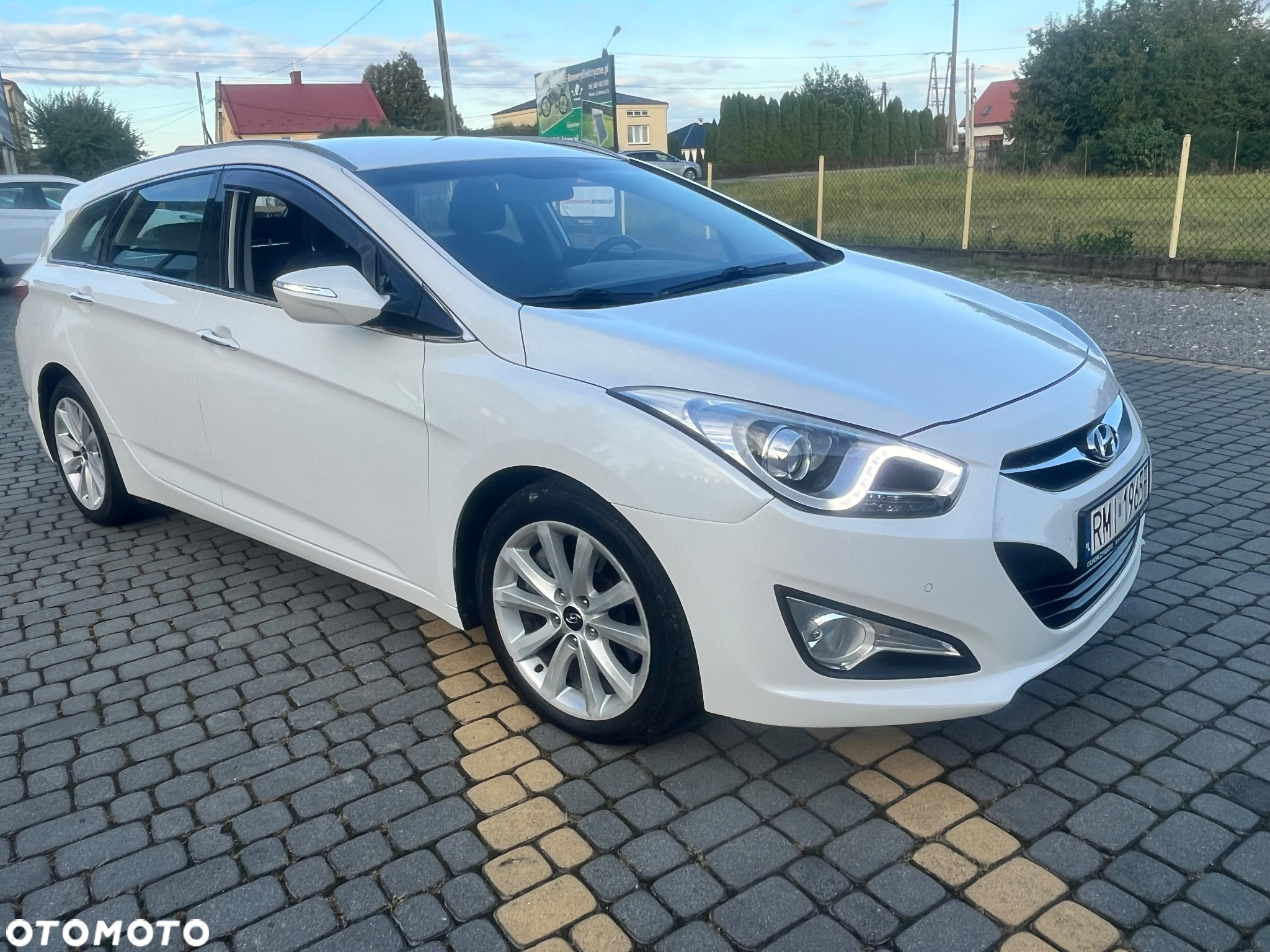 Hyundai i40 i40cw 1.7 CRDi Automatik Style - 11