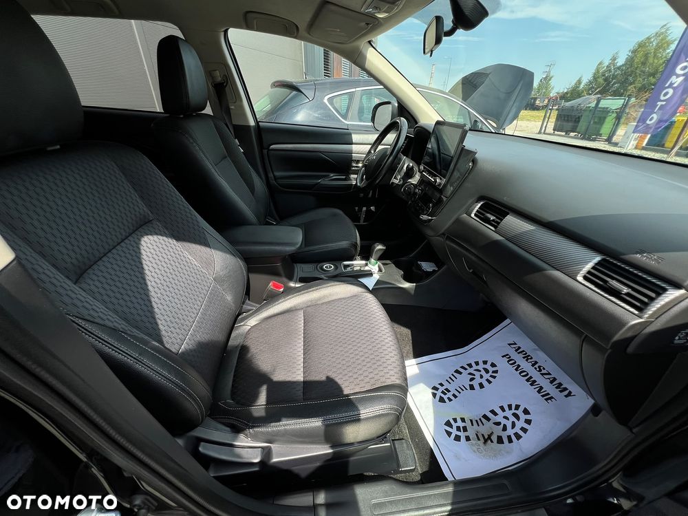Mitsubishi Outlander 2.0 4WD CVT Edition+ - 27