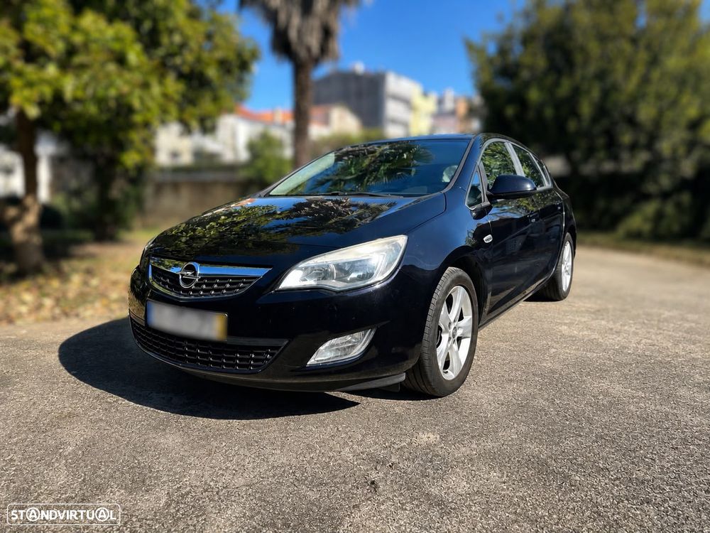 Opel Astra 1.7 CDTI Cosmo ecoFLEX - 4