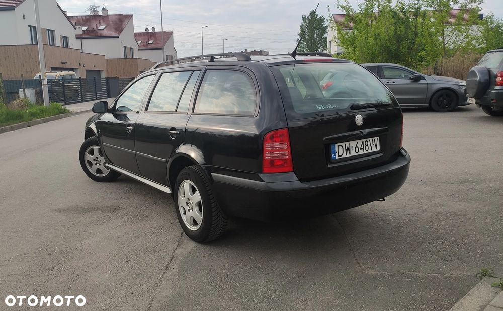 Skoda Octavia 1.9 TDI Tour - 4