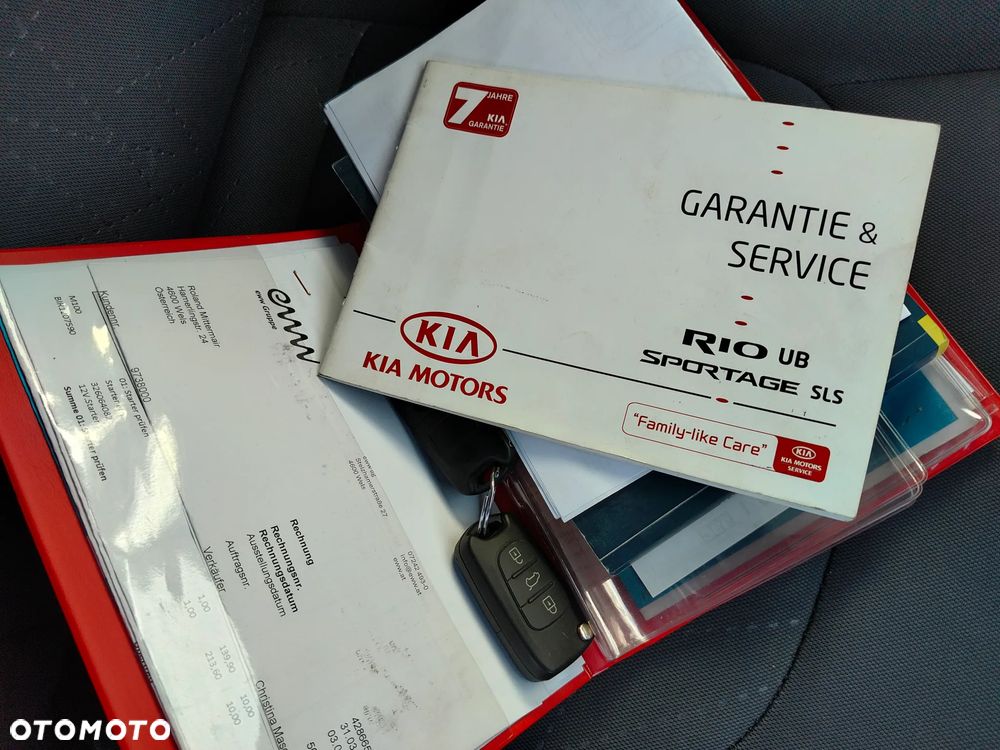 Kia Rio 1.2 Dream Team Edition - 28