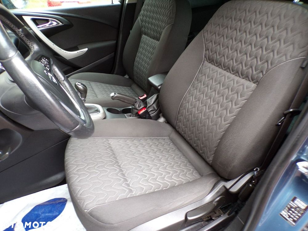 Opel Astra 1.4 T Cosmo - 19