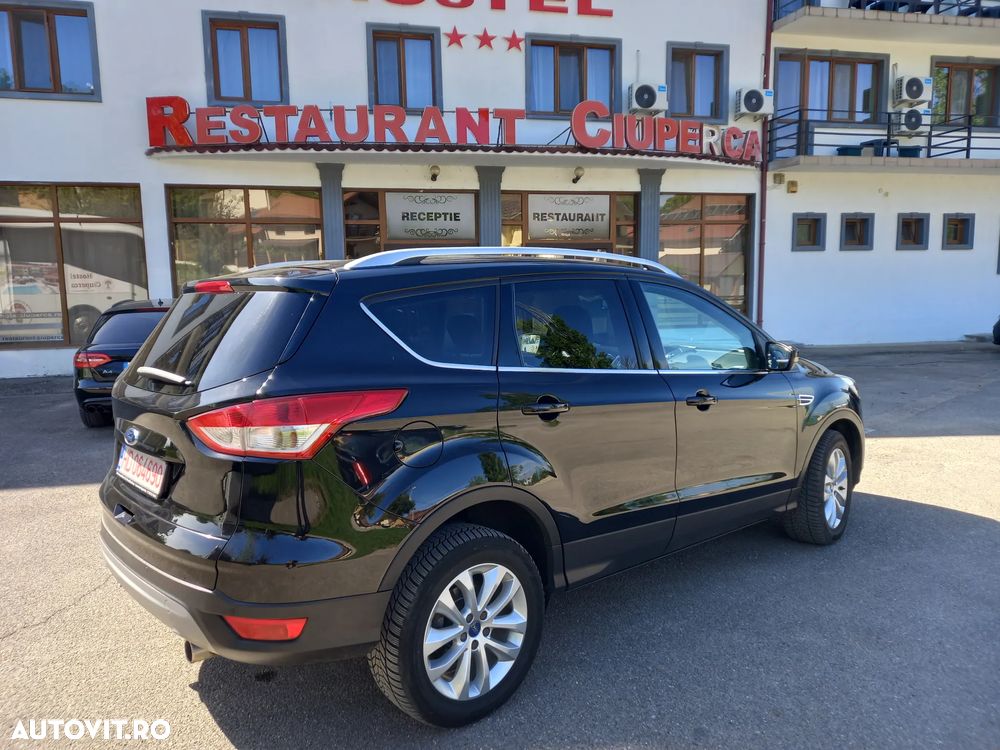Ford Kuga 2.0 TDCi 4x4 Aut. Titanium - 3