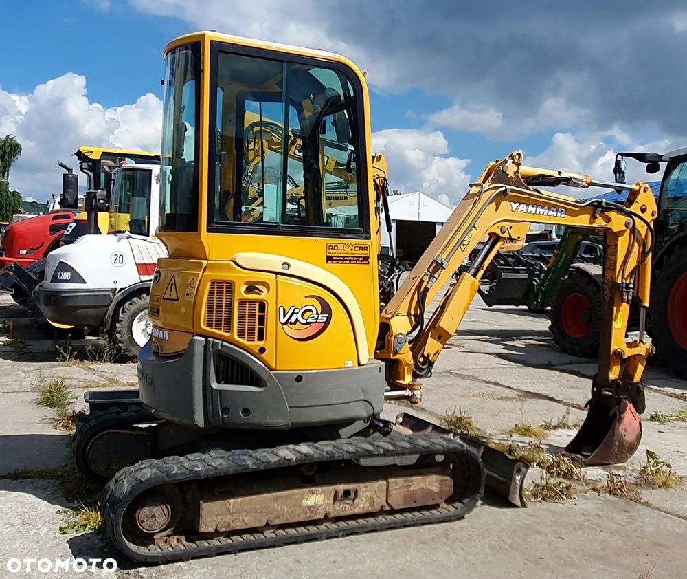 Yanmar Vio25-4 - 5