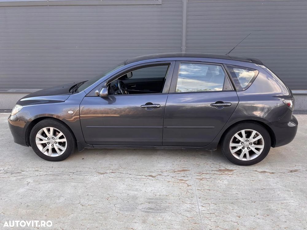 Mazda 3 1.6i CE - 1
