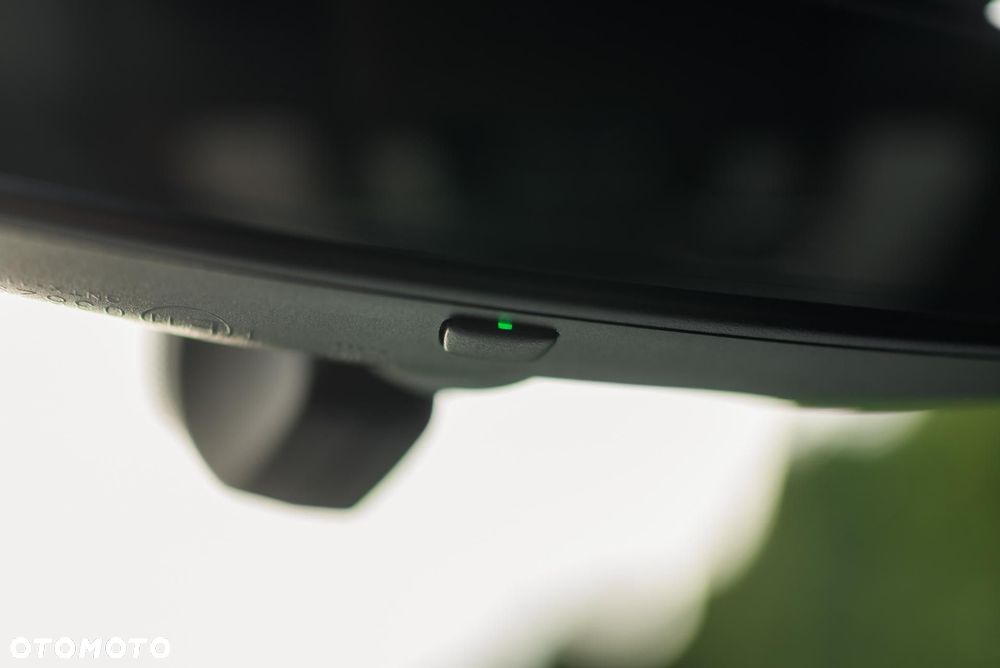 Porsche Macan T - 33