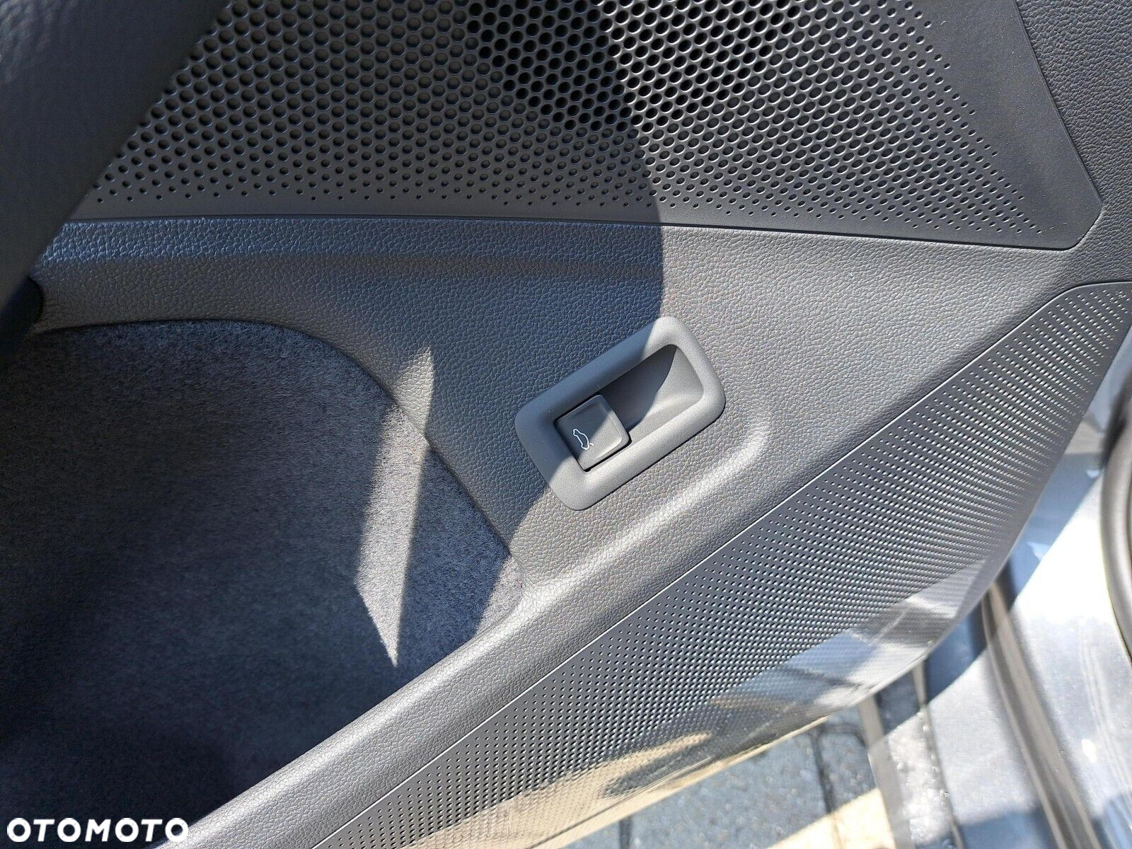Volkswagen Passat 1.5 TSI EVO Elegance DSG - 28