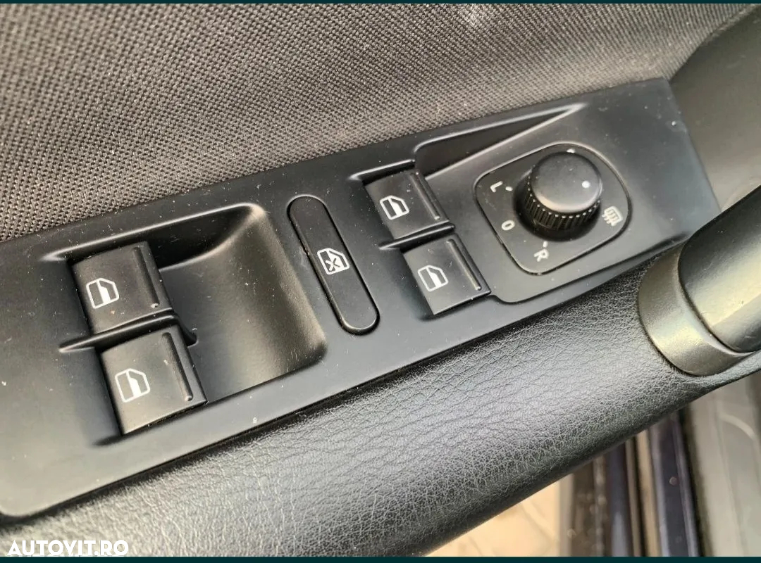 Volkswagen Passat Variant 2.0 Blue TDI SCR Comfortline - 3