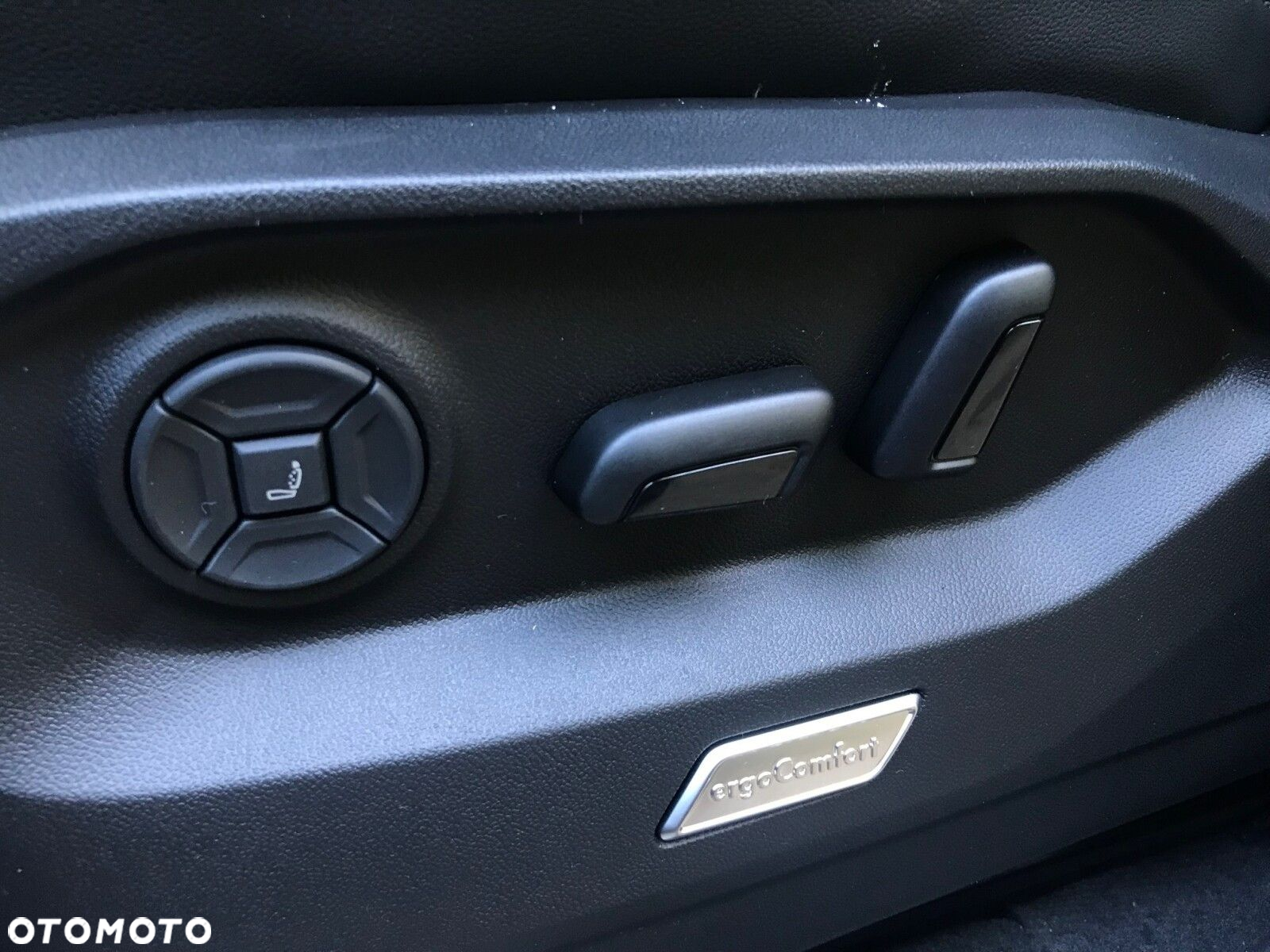 Volkswagen Touareg - 15