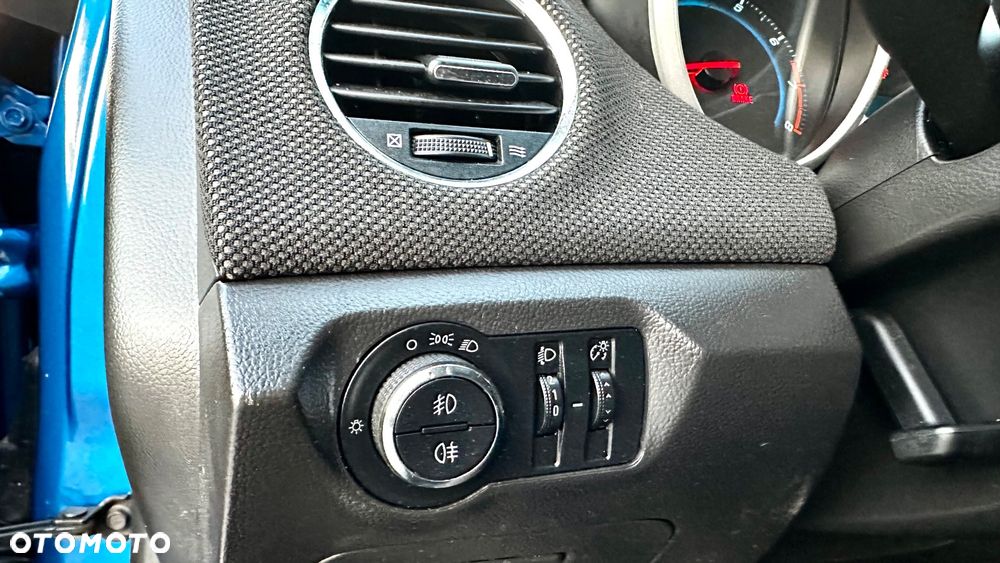 Chevrolet Cruze 1.6 LT - 33