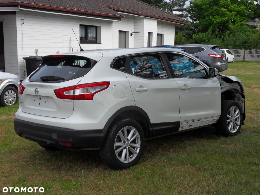 Nissan Qashqai 1.5 dCi DPF visia - 5