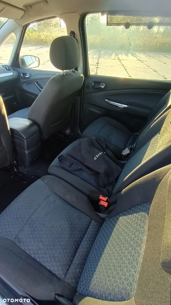 Ford S-Max - 8